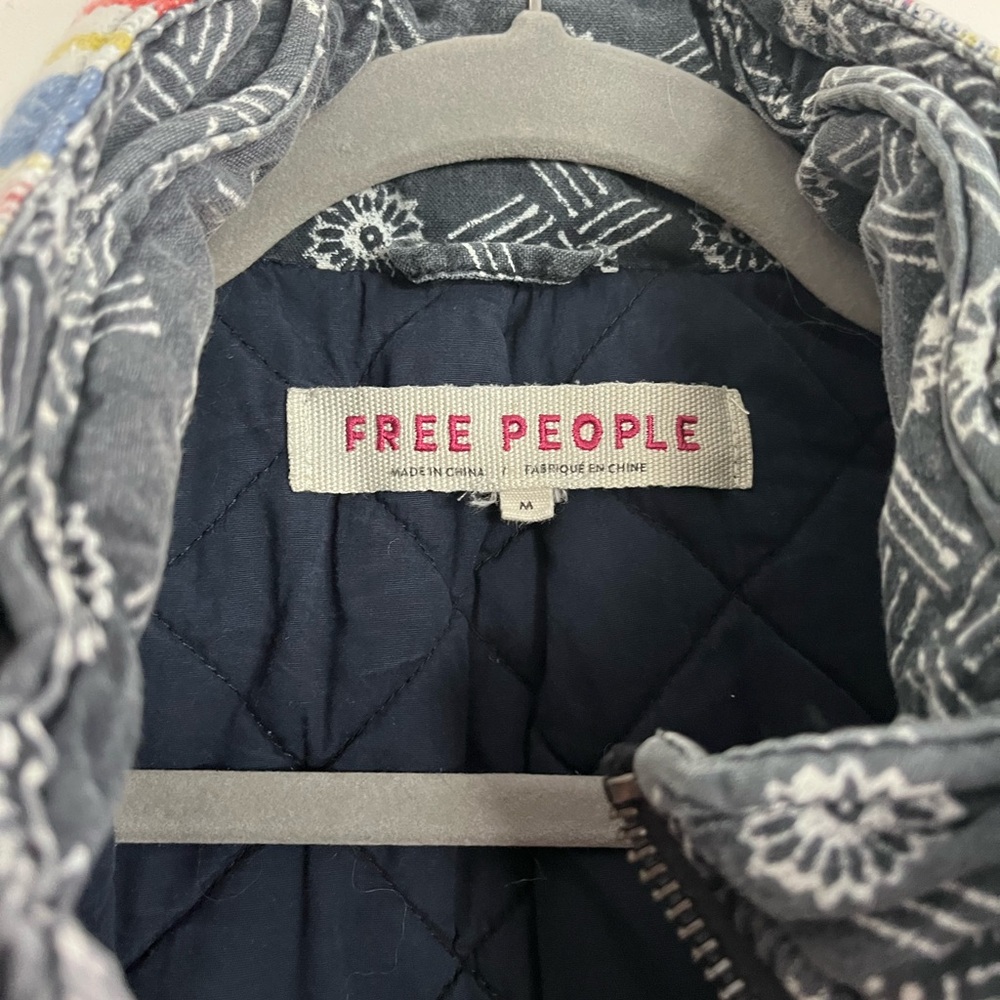 Free People Gray Patterned Jacket - image 4
